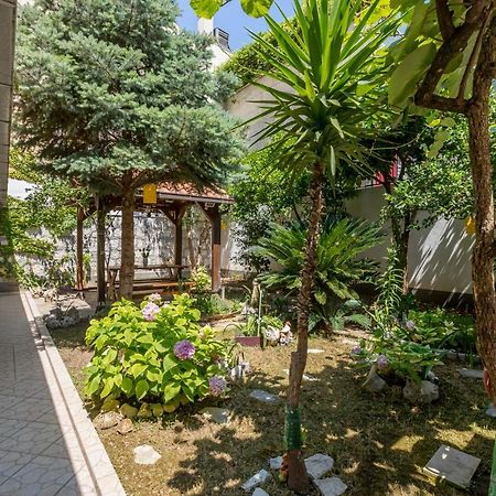 Studio Apartment Paradise Garden Split Exterior photo